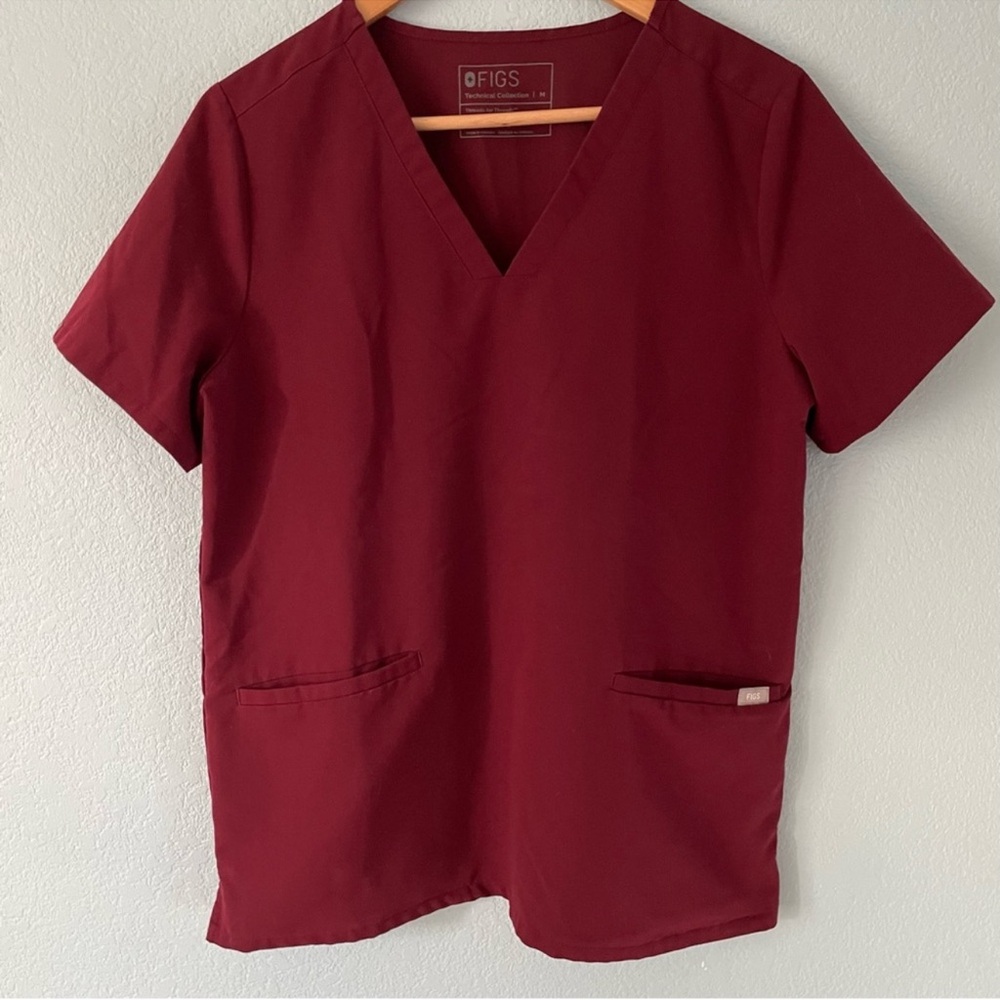 FIGS Casma Burgundy Scrub Top